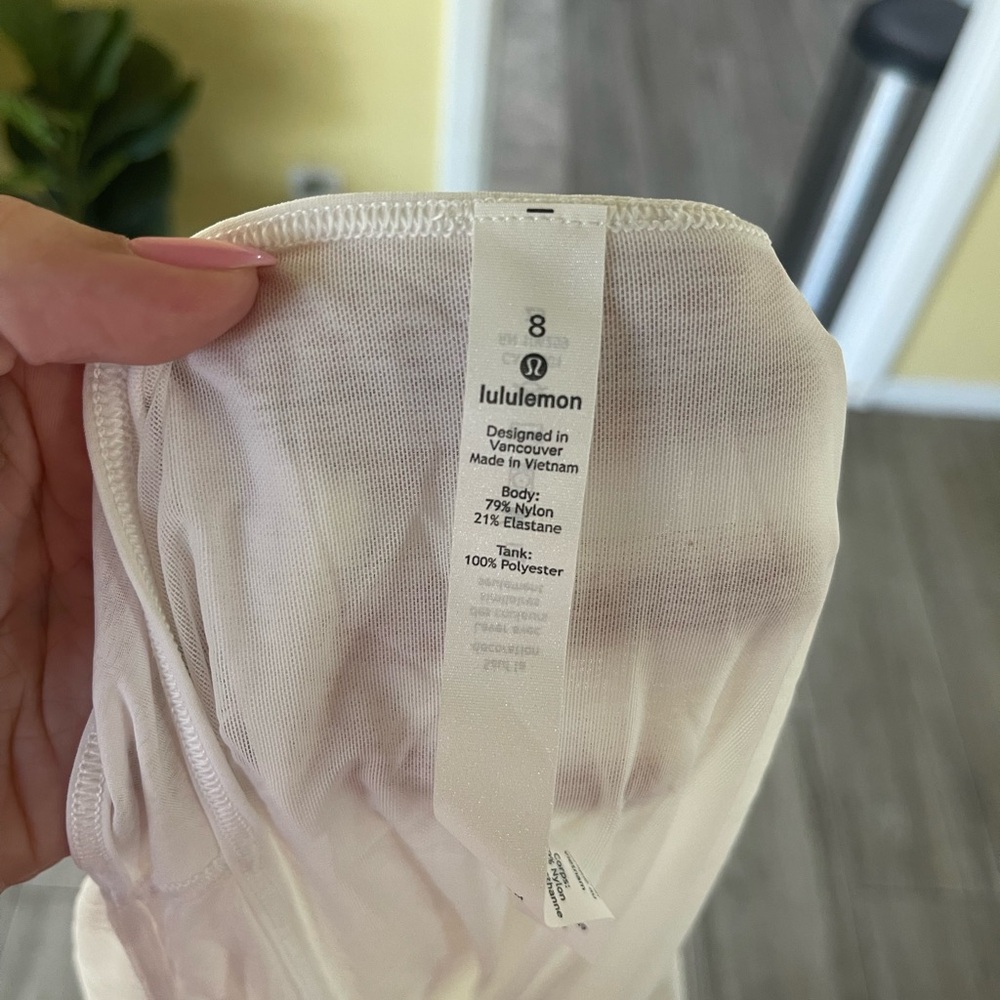 NWT Lululemon Set the Course Short Sleeve Shirt - Size 8 - Picture 7 of 8